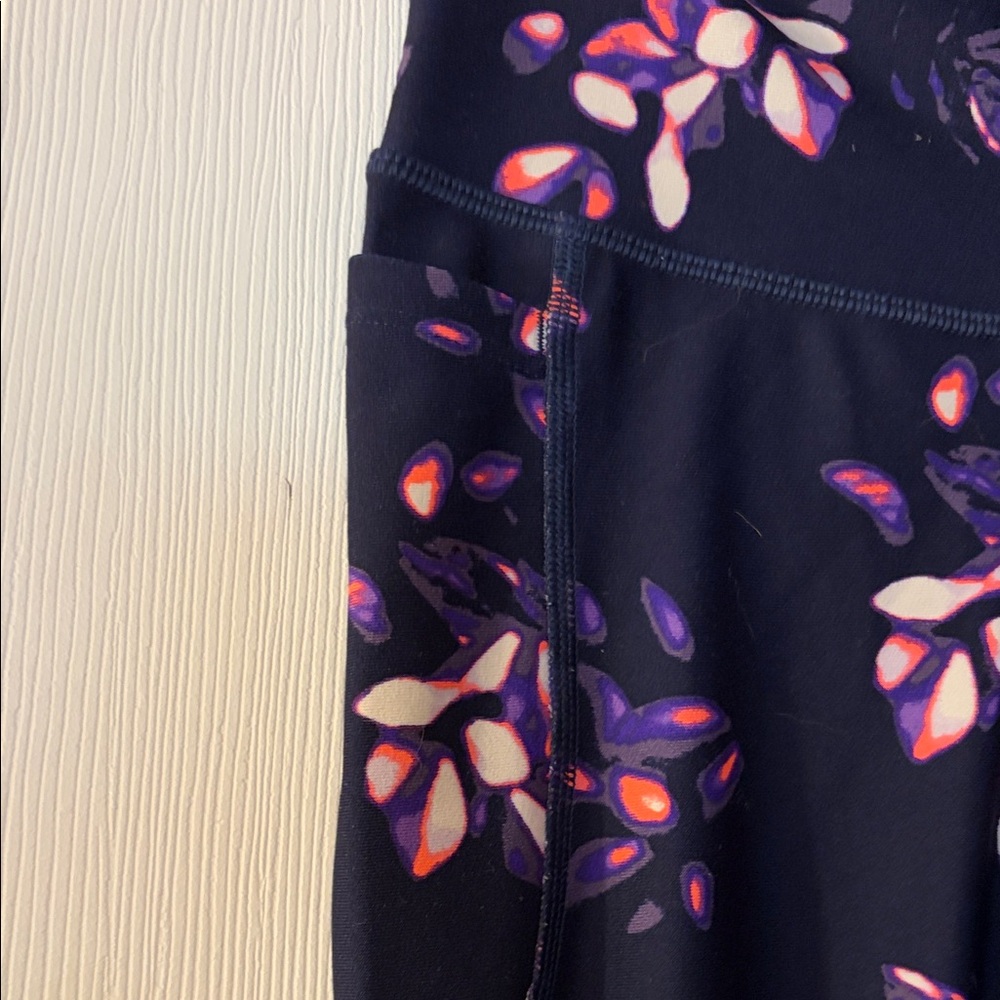 Under Armour Purple Floral Leggings - Picture 4 of 5